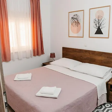 Apartment Fuer 4 Personen 2 Ca, 72 M Sup2 In Komarna, Dubrovnik Neretva Komarna