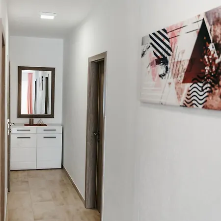 Fuer 4 Personen 2 Ca, 72 M Sup2 In Komarna, Dubrovnik Neretva * Komarna